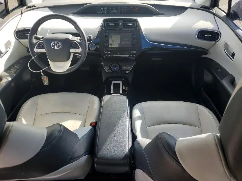 2016 TOYOTA PRIUS FOUR TOURING  