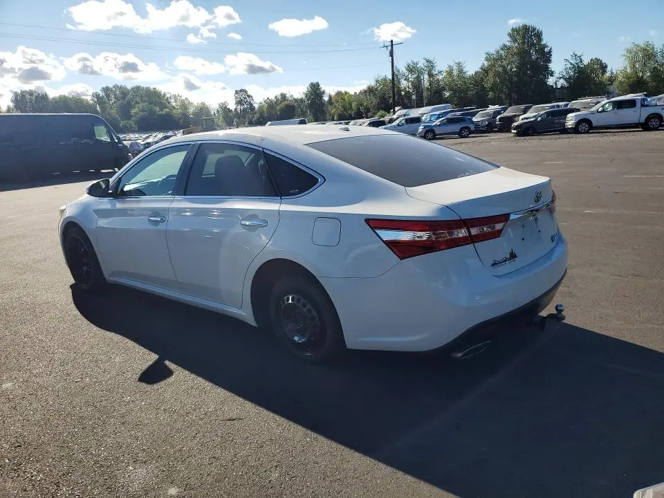 2015 TOYOTA AVALON XLE  