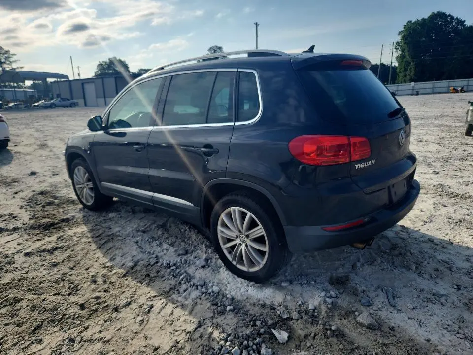 2012 VOLKSWAGEN TIGUAN S  