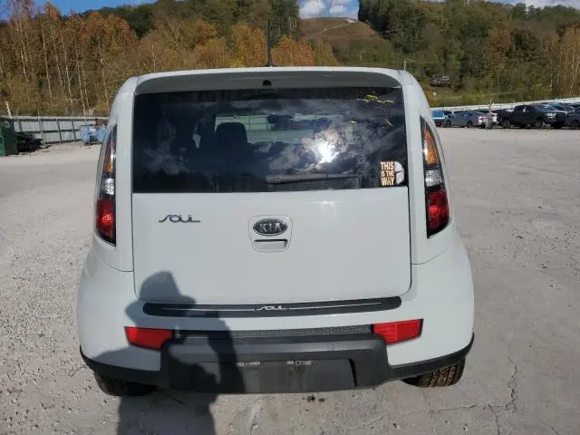 2010 KIA SOUL +  