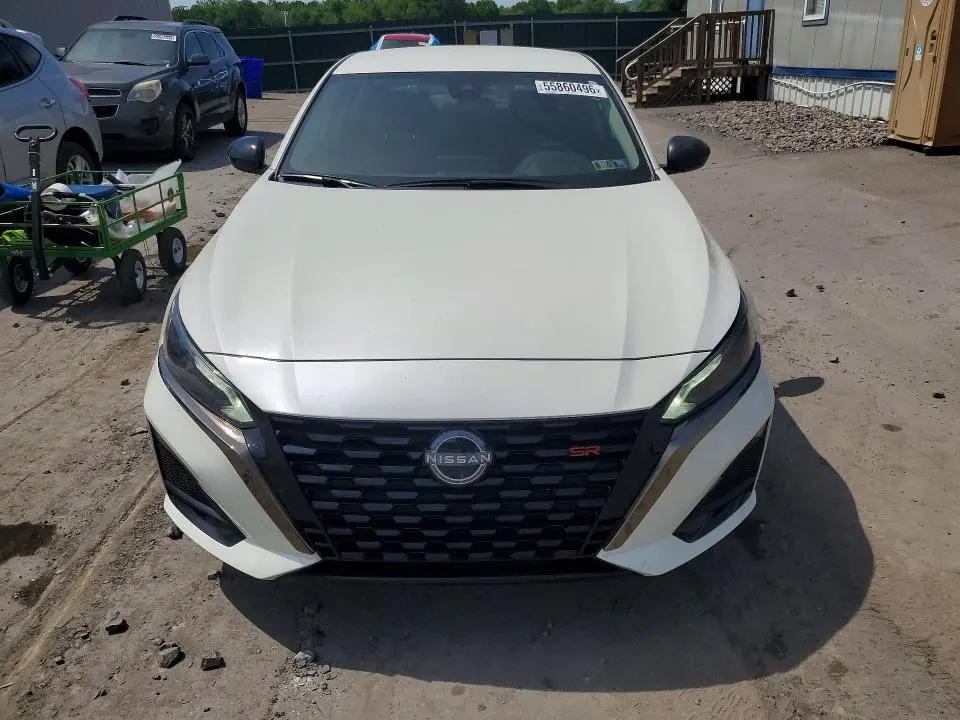 2025 NISSAN ALTIMA SR  