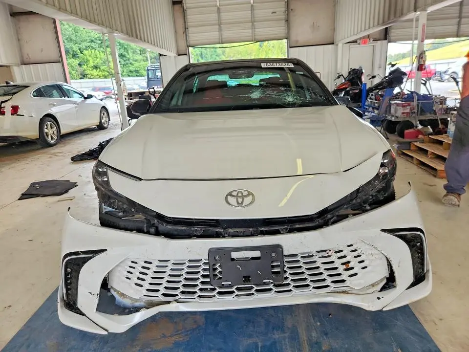 2025 TOYOTA CAMRY XSE  