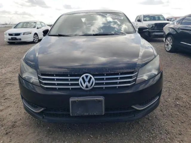 2015 VOLKSWAGEN PASSAT SE  