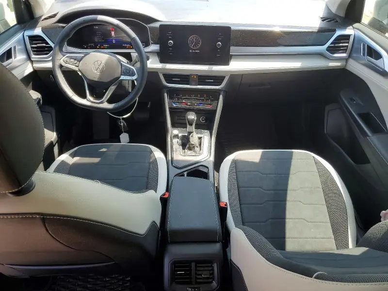 2025 VOLKSWAGEN TAOS SE  