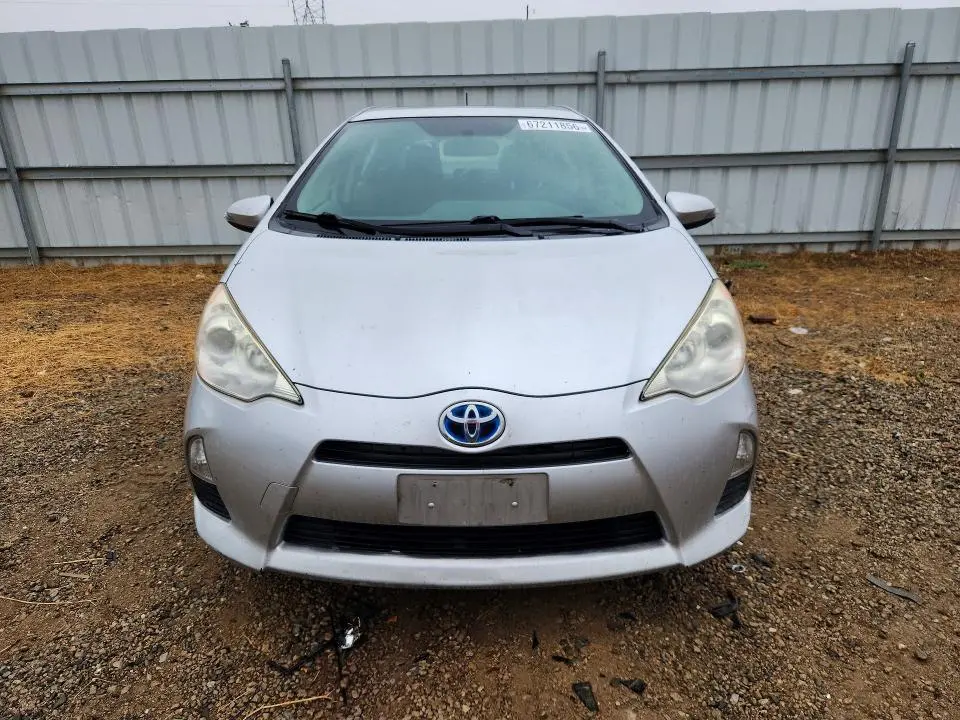 2013 TOYOTA PRIUS C TWO  