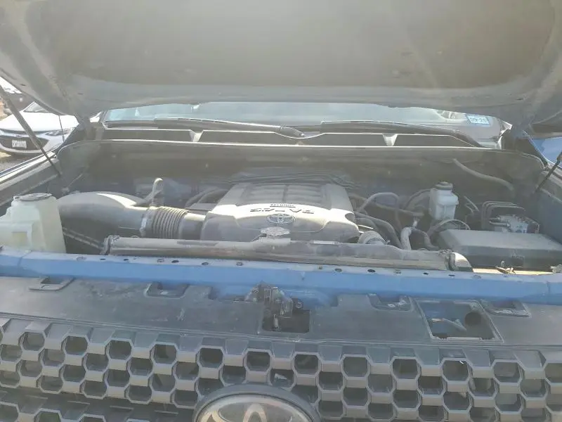 2019 TOYOTA TUNDRA CREWMAX SR5  