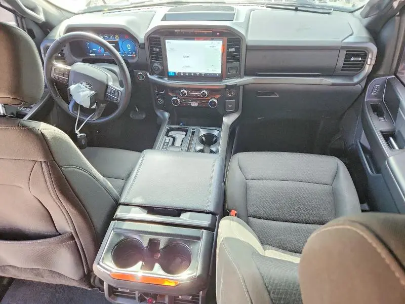 2024 FORD F150 XLT  