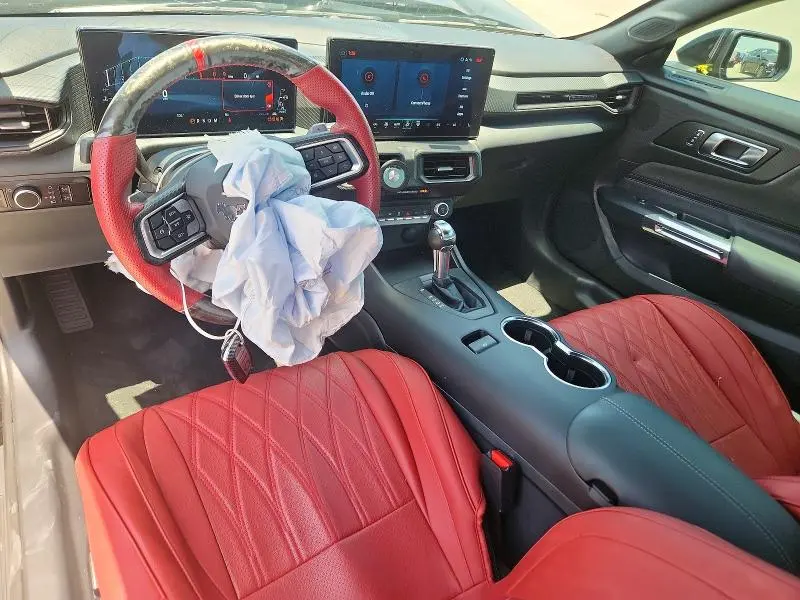 2025 FORD MUSTANG GT  