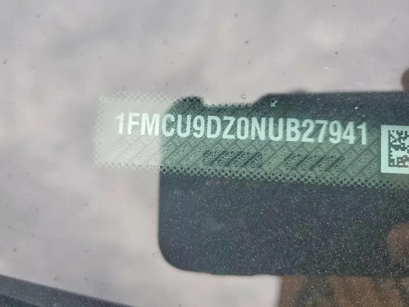 2022 FORD ESCAPE TITANIUM  