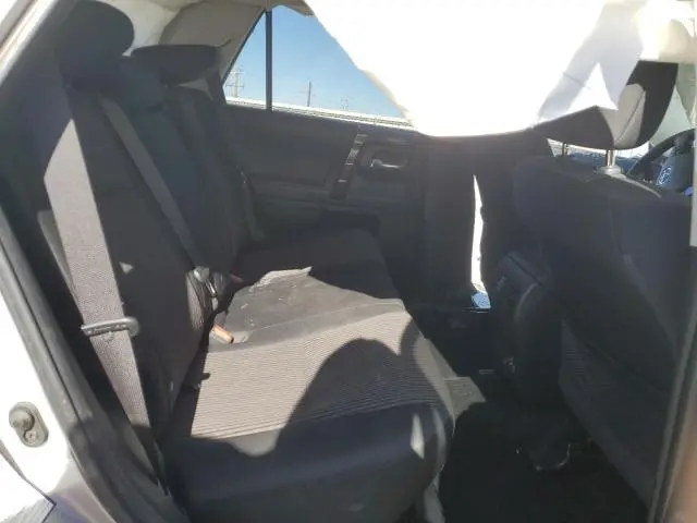 2023 TOYOTA 4RUNNER SE  