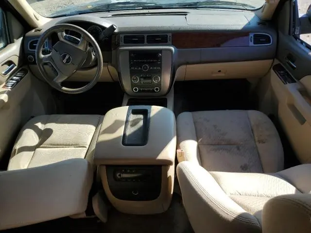 2011 GMC YUKON SLE