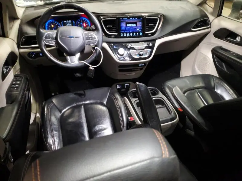 2017 CHRYSLER PACIFICA TOURING L  