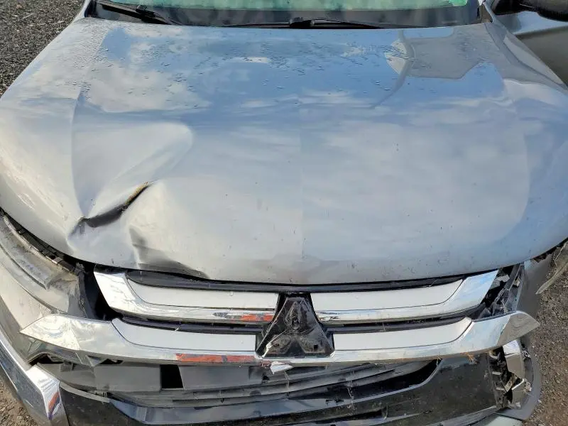 2017 MITSUBISHI OUTLANDER ES  