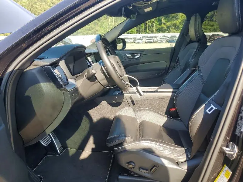 2020 VOLVO XC60   