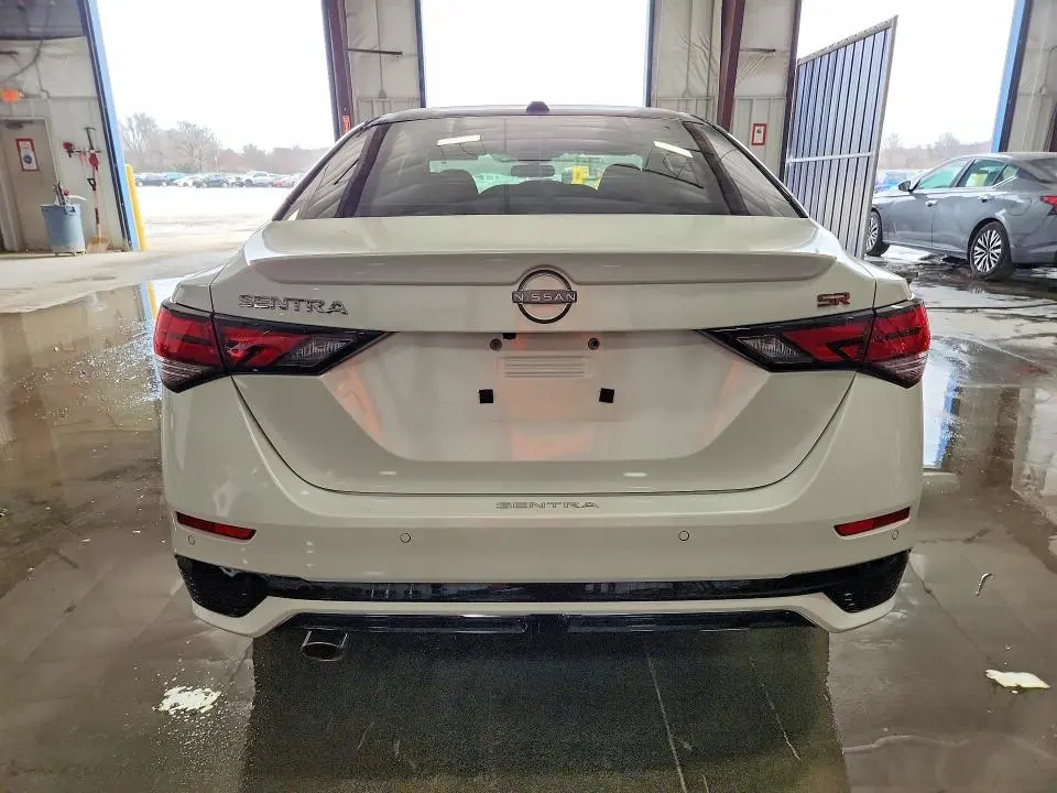 2025 NISSAN SENTRA SR  