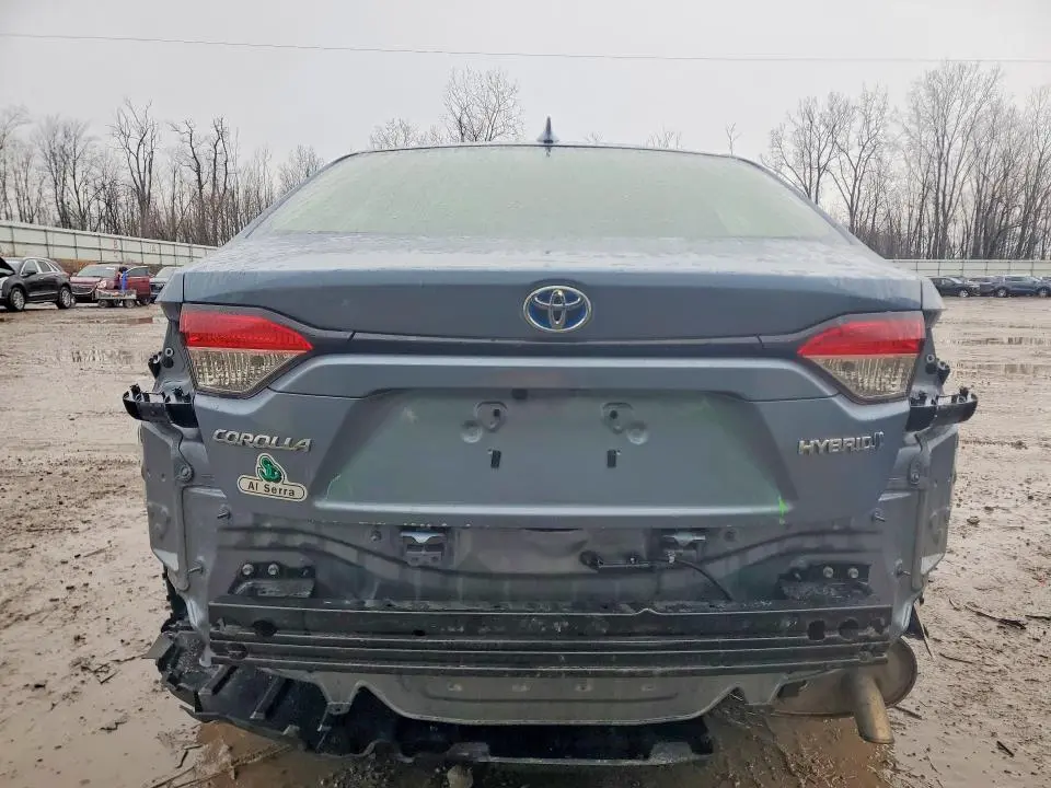 2022 TOYOTA COROLLA LE  