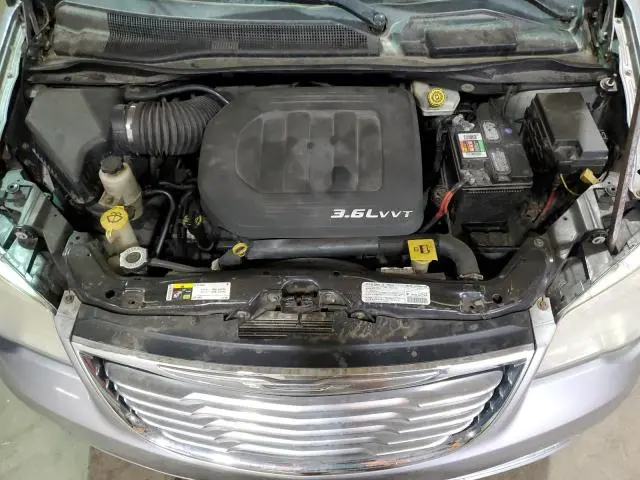 2013 CHRYSLER TOWN & COUNTRY TOURING L  