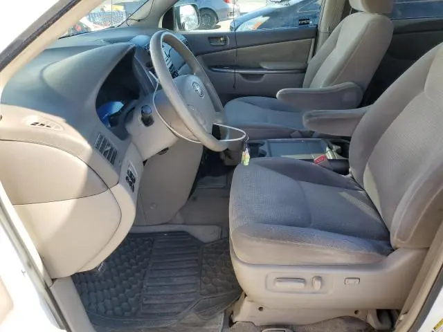 2010 TOYOTA SIENNA CE  