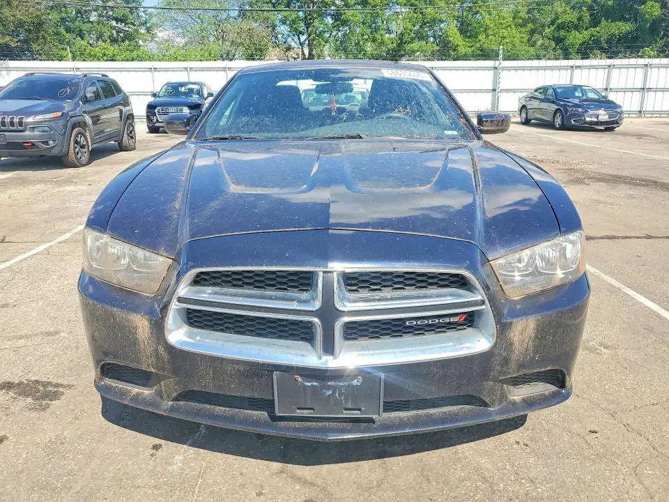 2012 DODGE CHARGER SE  