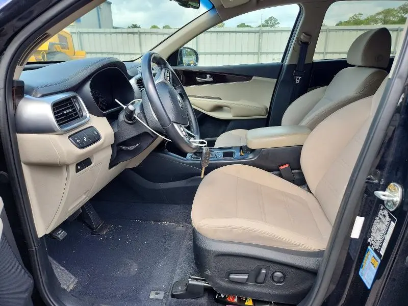2019 KIA SORENTO LX  