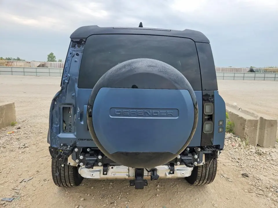 2026 LAND ROVER DEFENDER 110 X-DYNAMIC SE  