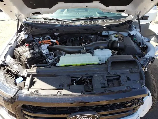 2025 FORD F150 LARIAT  