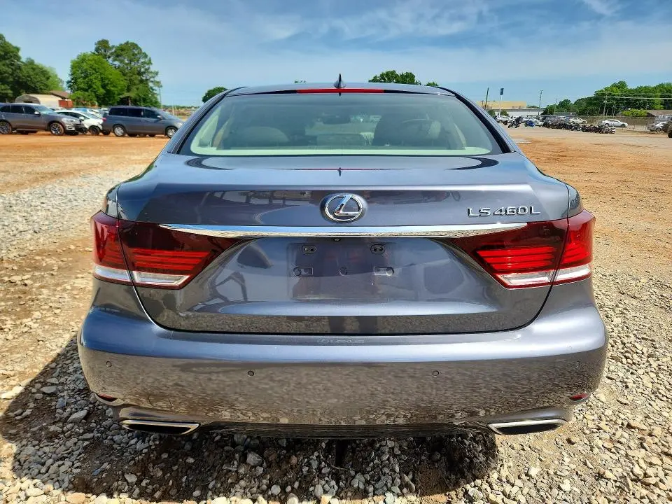 2016 LEXUS LS 460L  