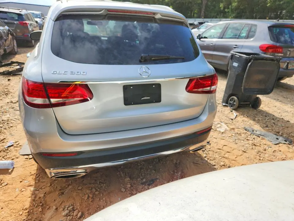 2017 MERCEDES-BENZ GLC 300  