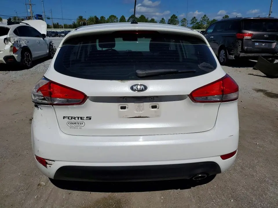 2016 KIA FORTE LX  