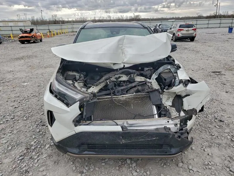 2022 TOYOTA RAV4 XSE  