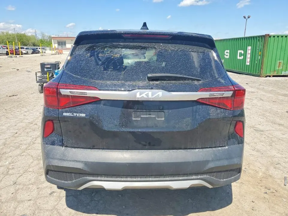 2022 KIA SELTOS LX  