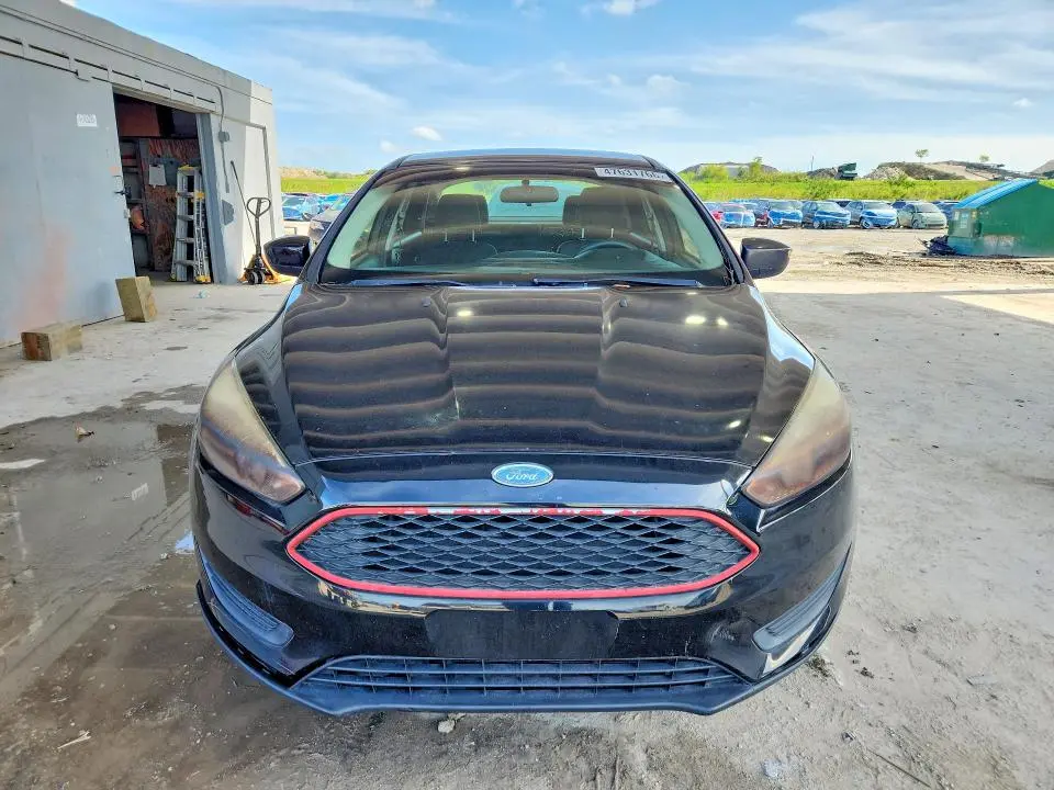 2018 FORD FOCUS SE  
