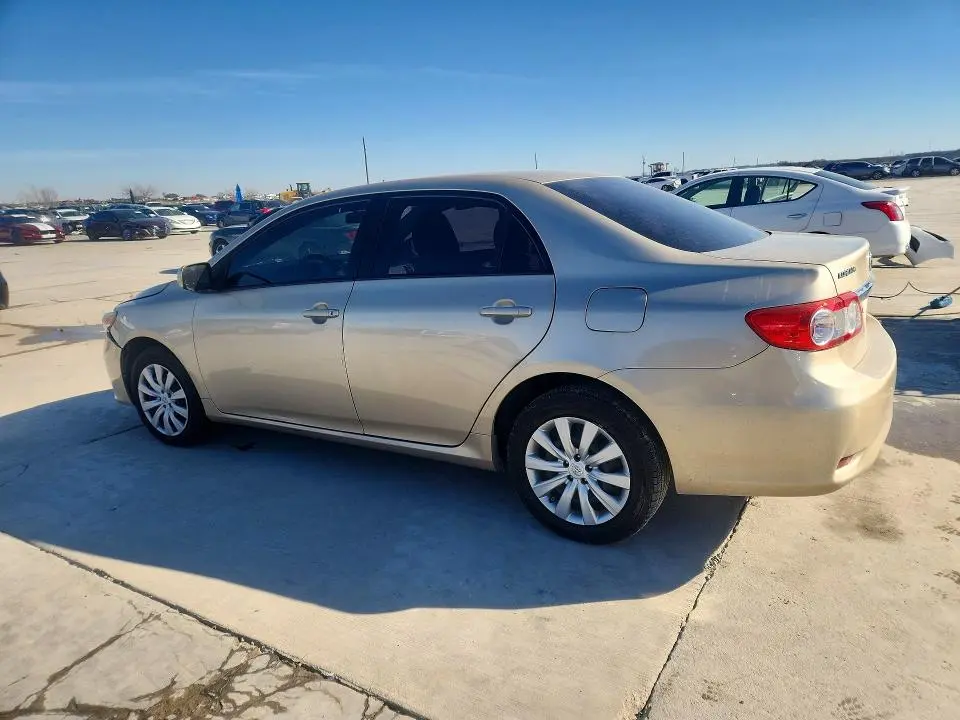 2012 TOYOTA COROLLA LE  