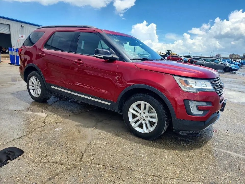 2017 FORD EXPLORER XLT  