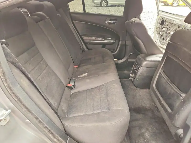 2013 DODGE CHARGER SE  