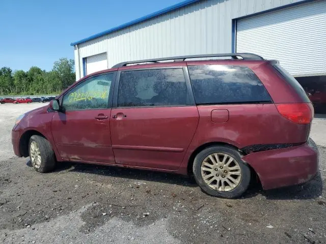 2010 TOYOTA SIENNA XLE  