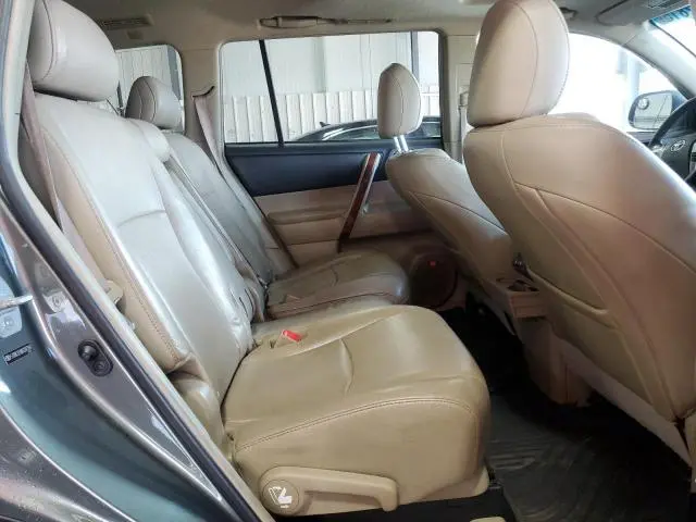 2013 TOYOTA HIGHLANDER LIMITED  