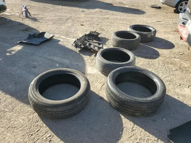 2010 NISSAN FRONTIER CREW CAB SE  