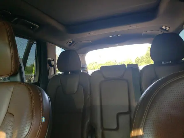 2018 VOLVO XC90 T8  