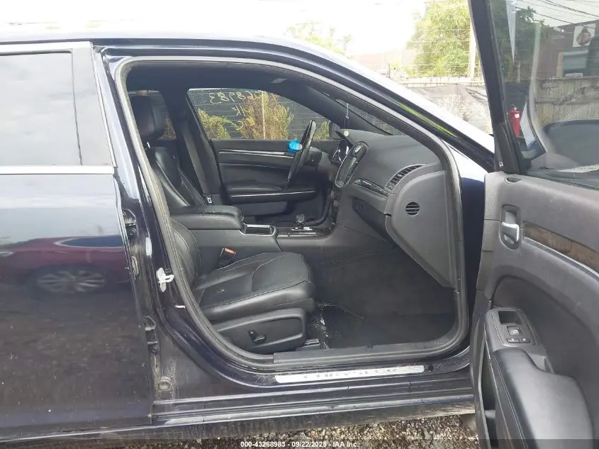 2012 CHRYSLER 300 LIMITED