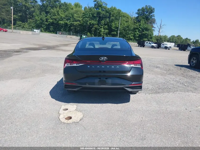 2021 HYUNDAI ELANTRA SE