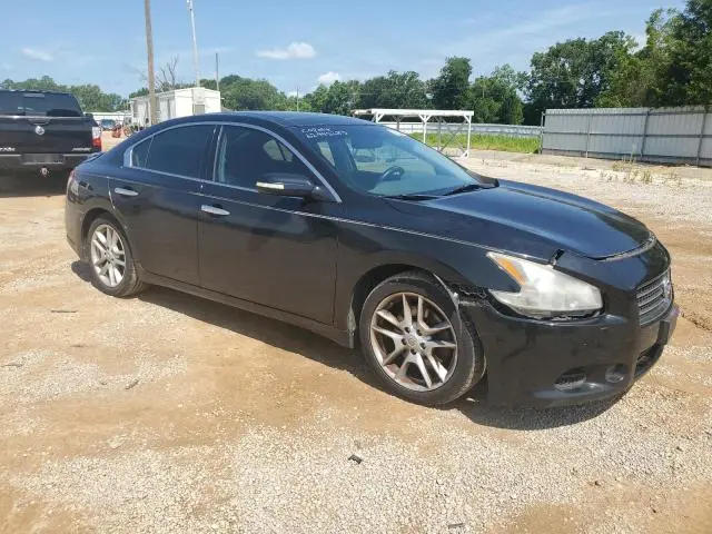 2011 NISSAN MAXIMA S  