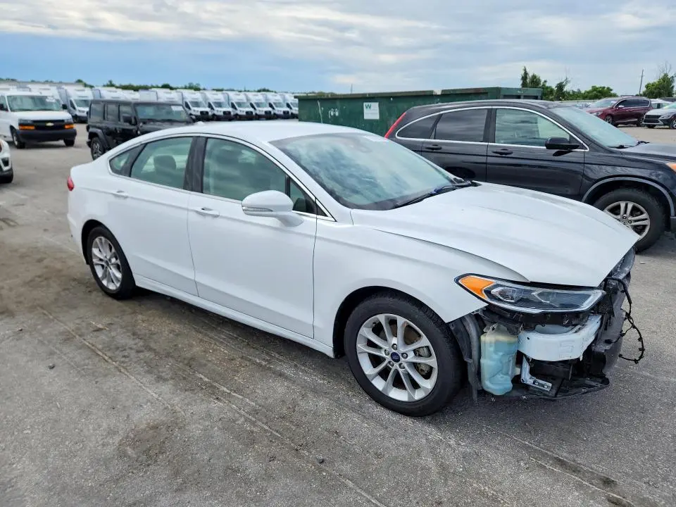 2019 FORD FUSION SEL  