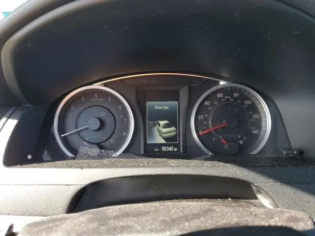 2016 TOYOTA CAMRY LE  