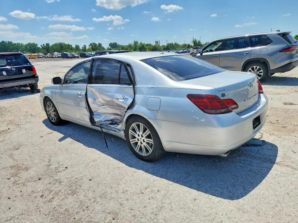 2010 TOYOTA AVALON LIMITED  