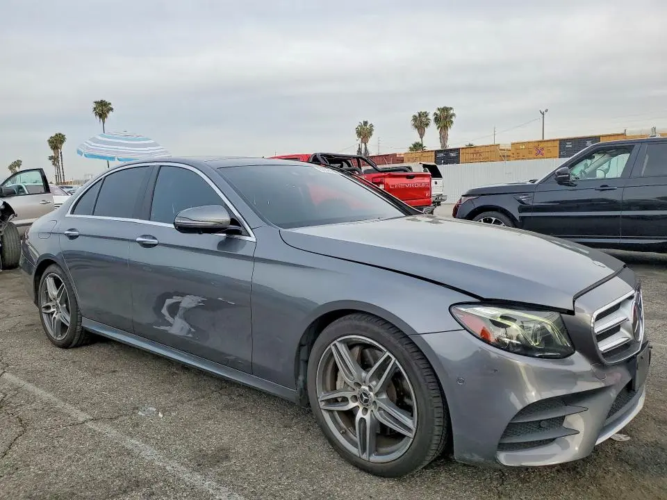 2018 MERCEDES-BENZ E 300  