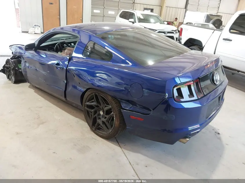 2014 FORD MUSTANG V6