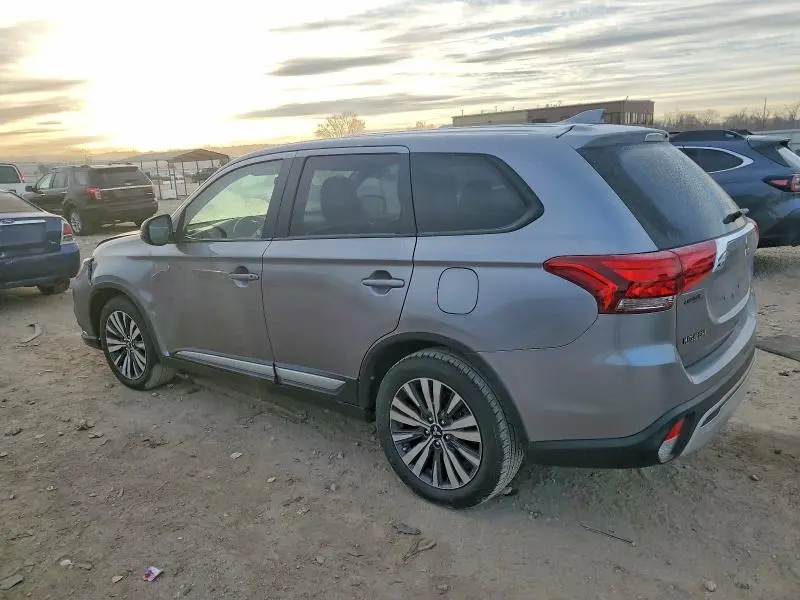 2019 MITSUBISHI OUTLANDER SE  