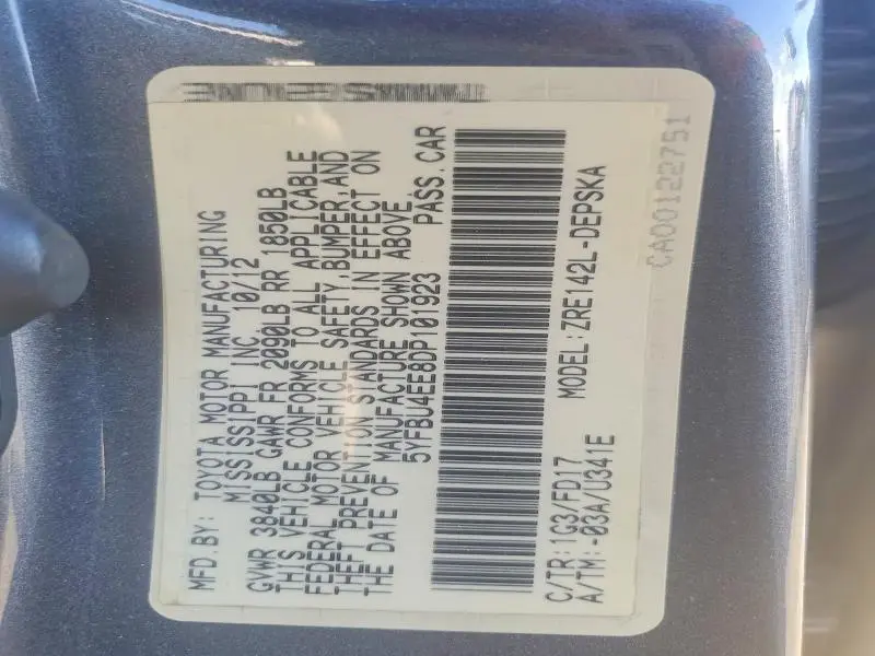 2013 TOYOTA COROLLA BASE  