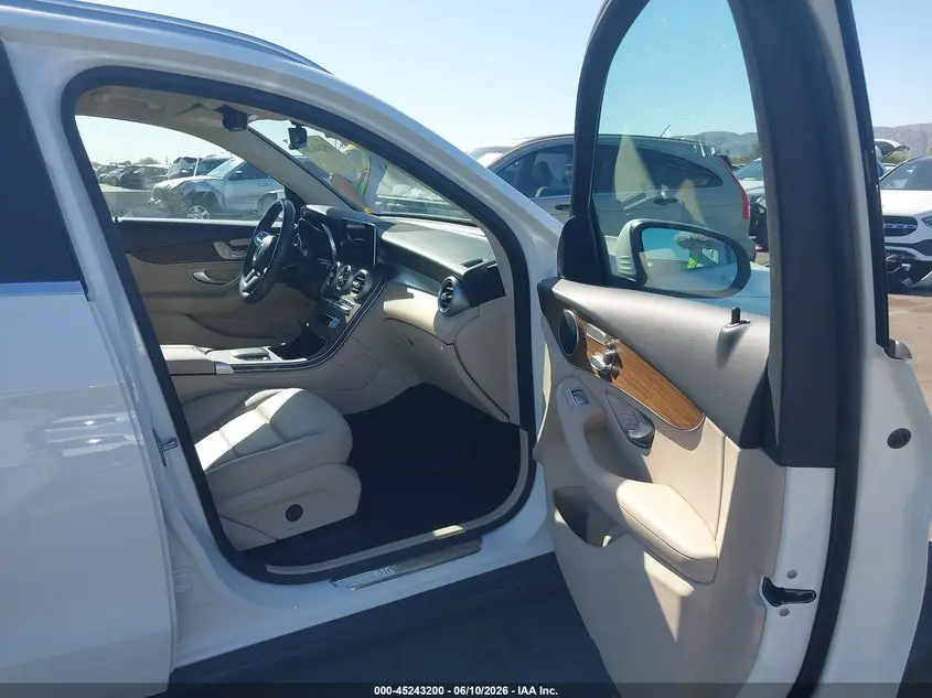 2021 MERCEDES-BENZ GLC 300 SUV